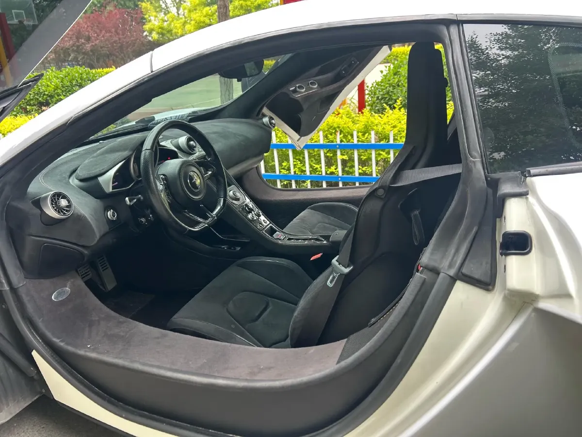 2014 McLaren 650S 3.8T 650HP V8 7DCT,autocango,china used car exporter,china ev exporter,chinese used car exporter,chinese used ev exporter