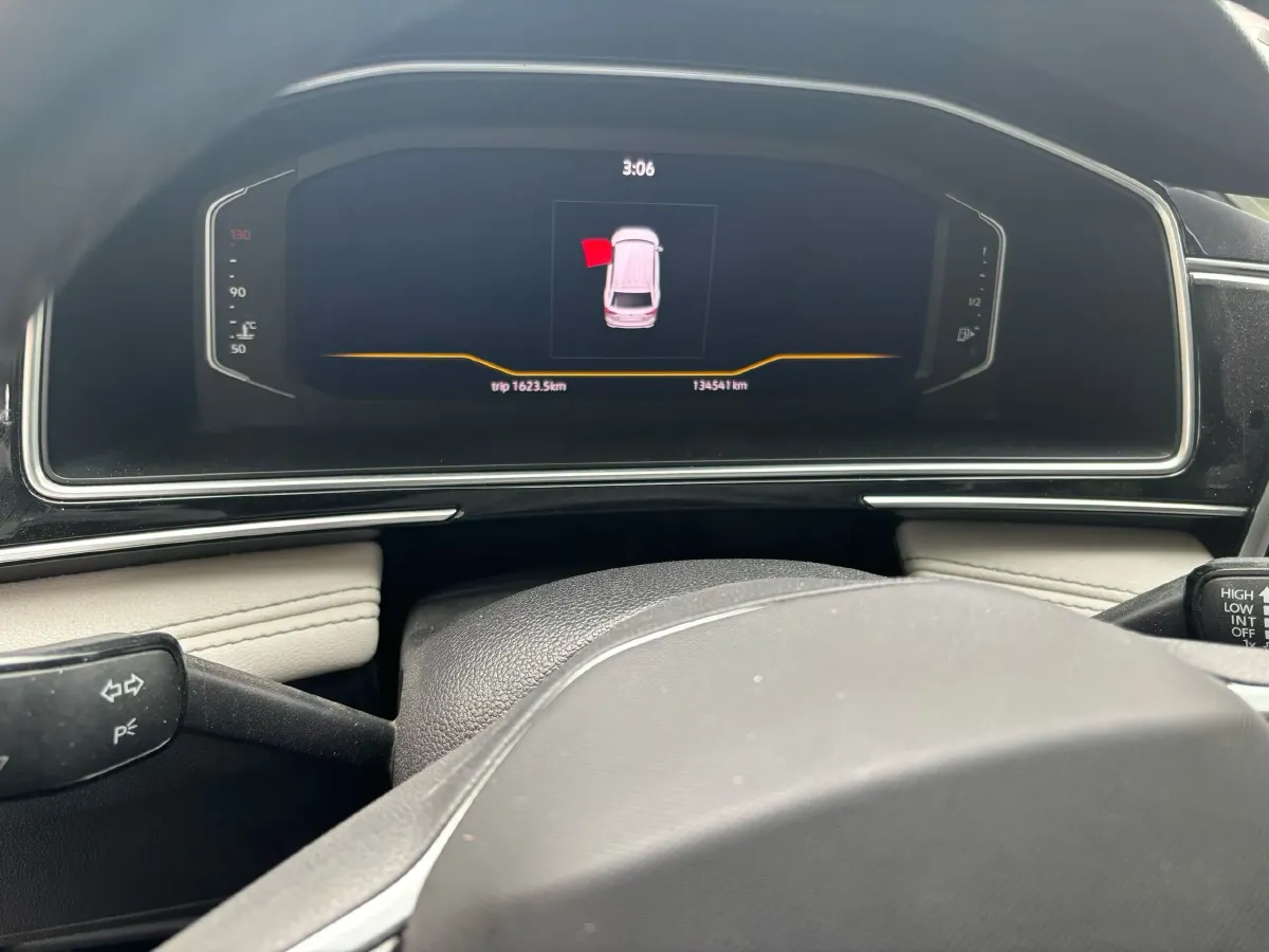 2023 Volkswagen Tiguan L 1.5T 160HP L4 7DCT,autocango,china used car exporter,china ev exporter,chinese used car exporter,chinese used ev exporter
