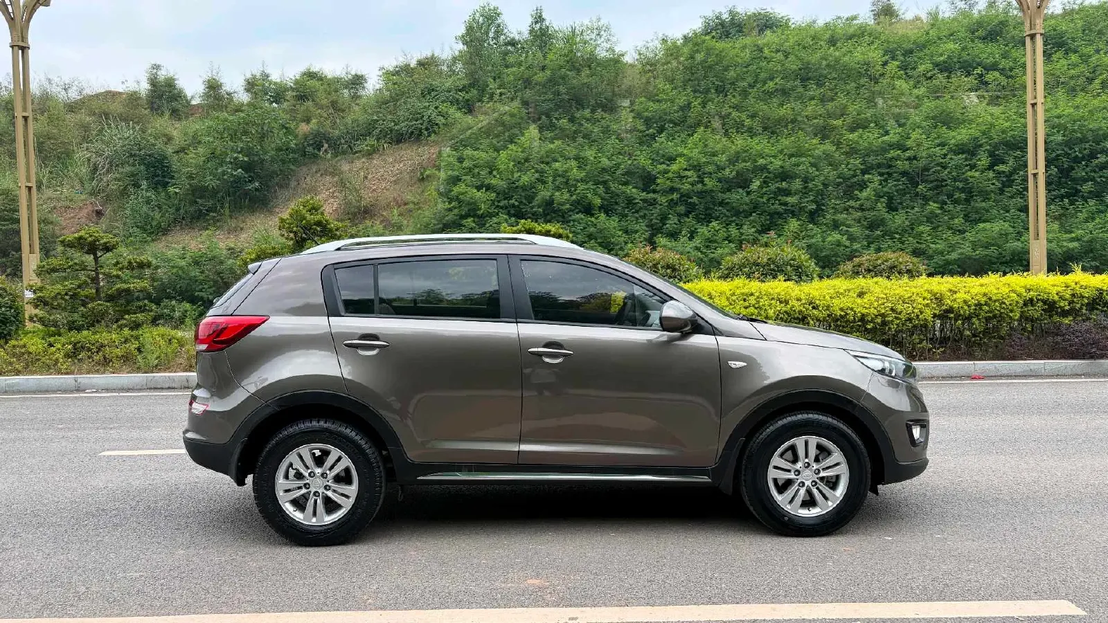 2016 Kia Sportage R 2.0L 165HP L4 6AT,autocango,china used car exporter,china ev exporter,chinese used car exporter,chinese used ev exporter
