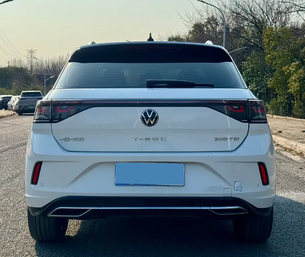2025 Volkswagen T-Roc 1.5T 160HP L4 7DCT,autocango,china used car exporter,china ev exporter,chinese used car exporter,chinese used ev exporter