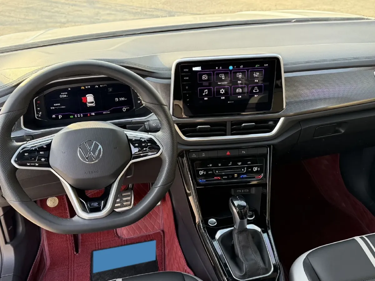 2025 Volkswagen T-Roc 1.5T 160HP L4 7DCT,autocango,china used car exporter,china ev exporter,chinese used car exporter,chinese used ev exporter