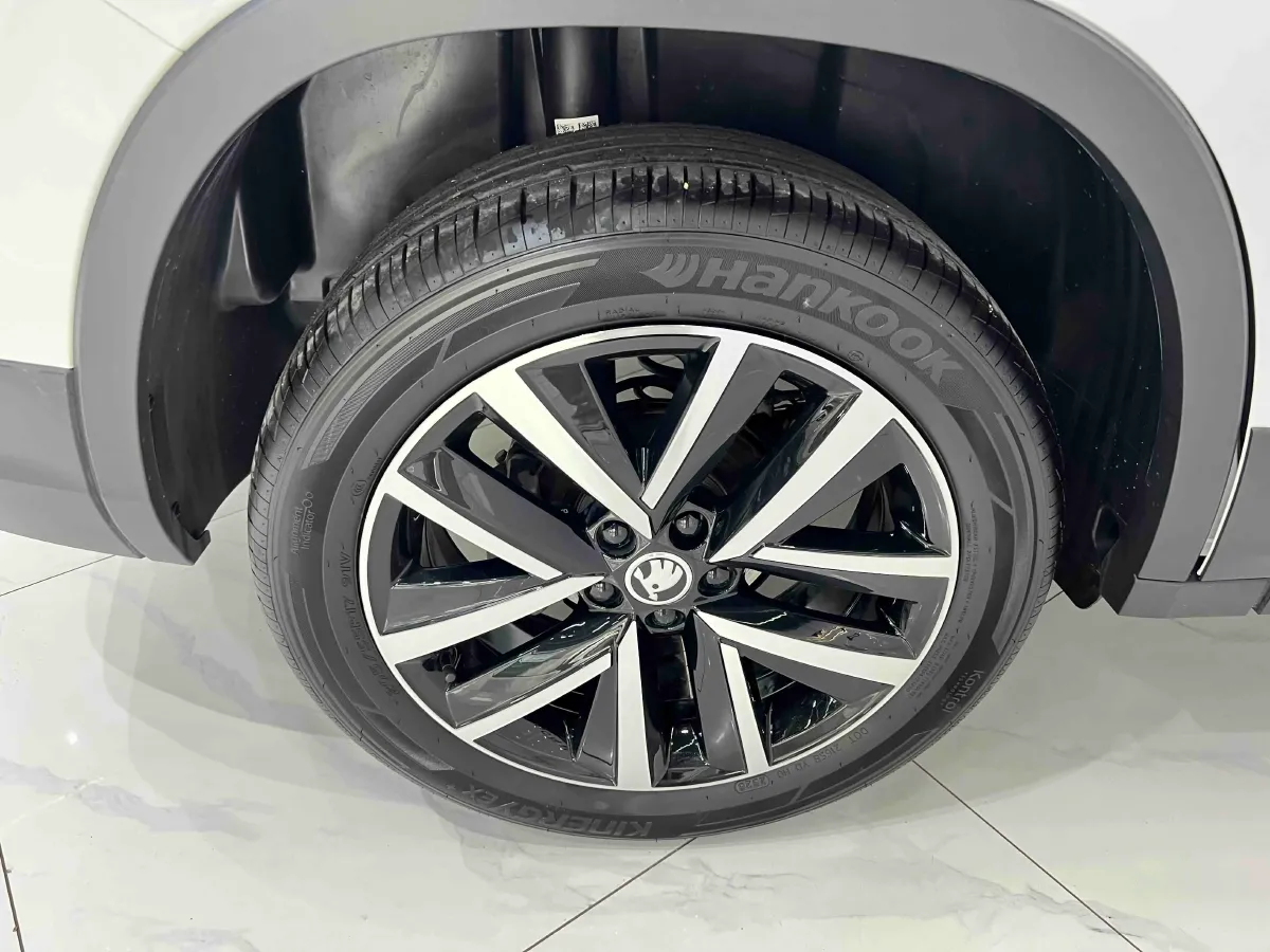 2023 Skoda Kamiq 1.5L 109HP L4 6AT,autocango,china used car exporter,china ev exporter,chinese used car exporter,chinese used ev exporter