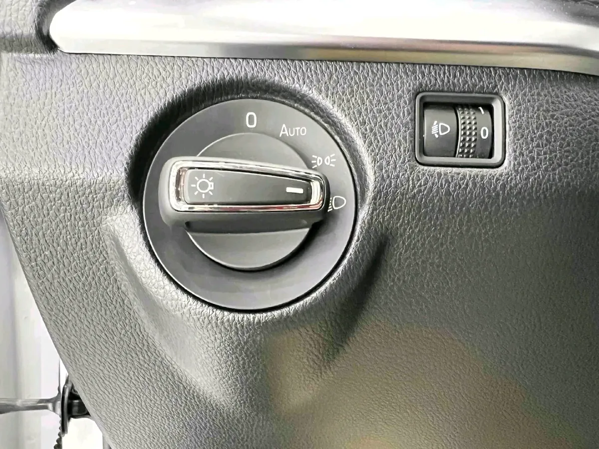 2023 Skoda Kamiq 1.5L 109HP L4 6AT,autocango,china used car exporter,china ev exporter,chinese used car exporter,chinese used ev exporter
