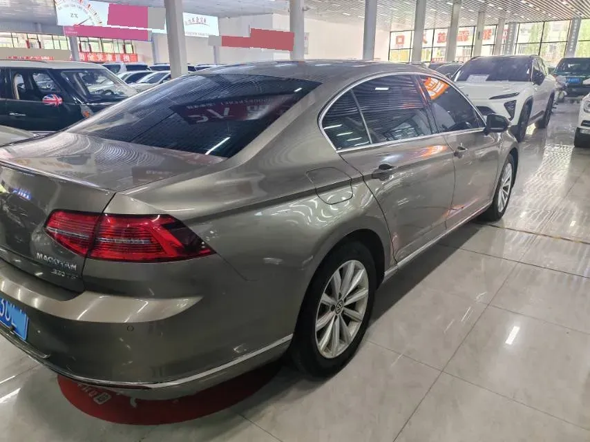 2017 Volkswagen Magotan 1.8T 180HP L4 7DCT,autocango,china used car exporter,china ev exporter,chinese used car exporter,chinese used ev exporter