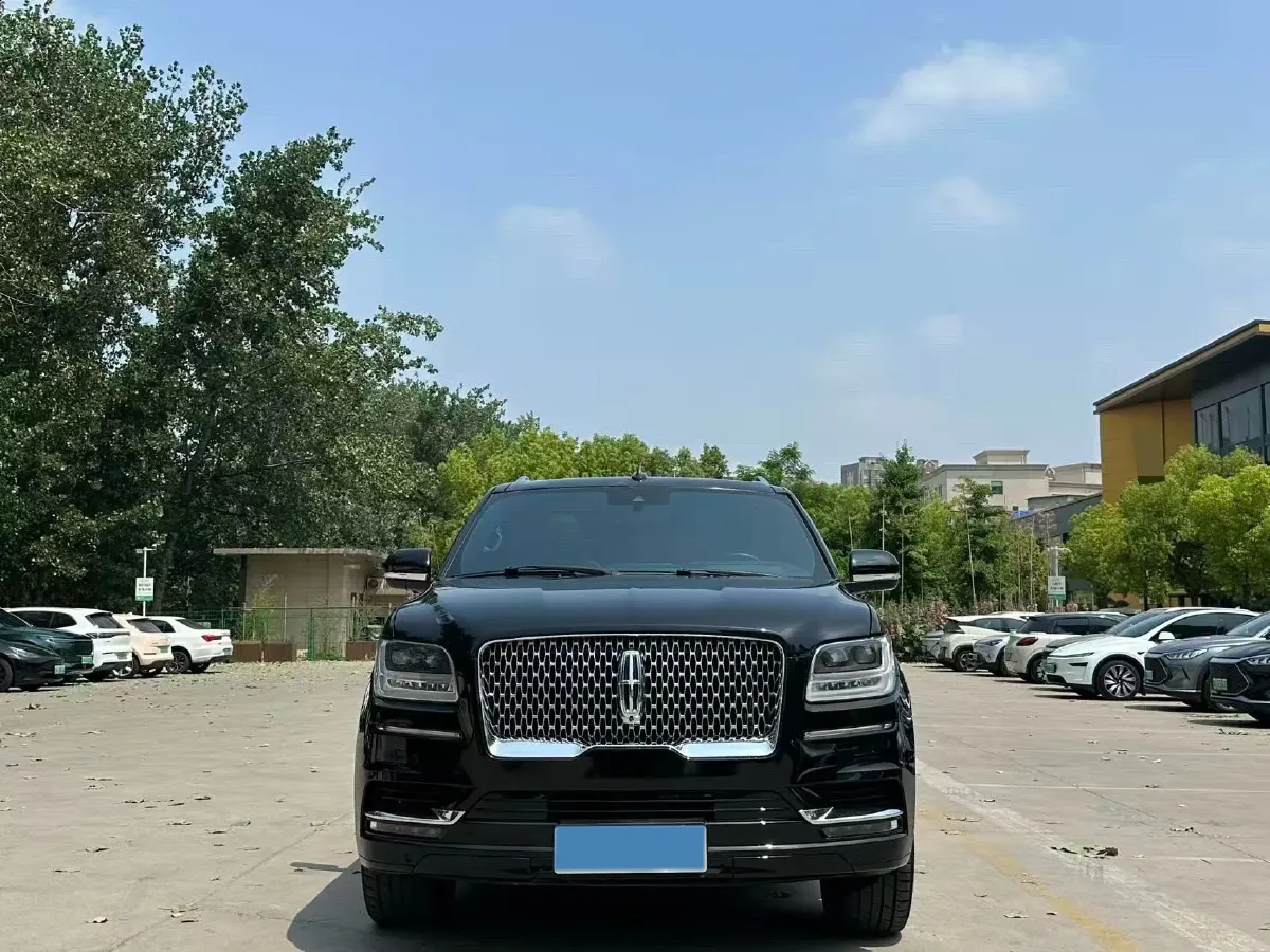 2019 Lincoln Navigator 3.5T 388HP V6 10AT,autocango,china used car exporter,china ev exporter,chinese used car exporter,chinese used ev exporter