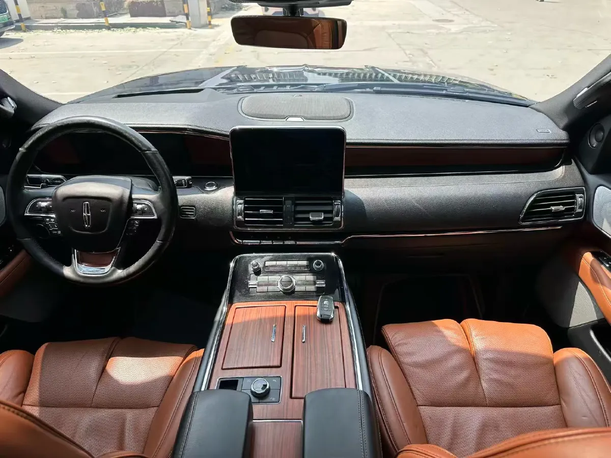 2019 Lincoln Navigator 3.5T 388HP V6 10AT,autocango,china used car exporter,china ev exporter,chinese used car exporter,chinese used ev exporter