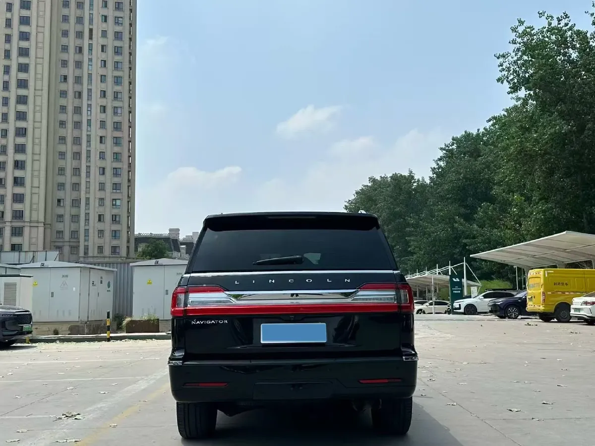 2019 Lincoln Navigator 3.5T 388HP V6 10AT,autocango,china used car exporter,china ev exporter,chinese used car exporter,chinese used ev exporter