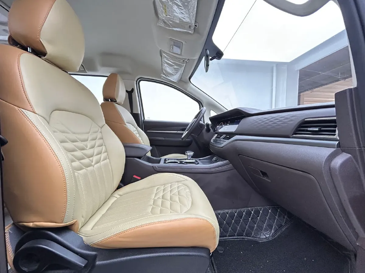 2023 BAW RuiSheng Trump M7 2.0L 144HP L4 8AT,autocango,china used car exporter,china ev exporter,chinese used car exporter,chinese used ev exporter