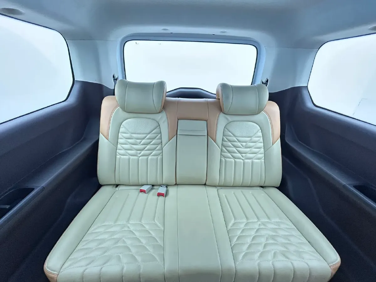 2023 BAW RuiSheng Trump M7 2.0L 144HP L4 8AT,autocango,china used car exporter,china ev exporter,chinese used car exporter,chinese used ev exporter