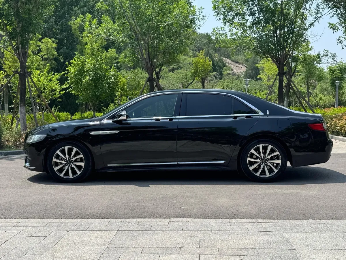 2017 Lincoln Continental 2.0T 261HP L4 6AT,autocango,china used car exporter,china ev exporter,chinese used car exporter,chinese used ev exporter
