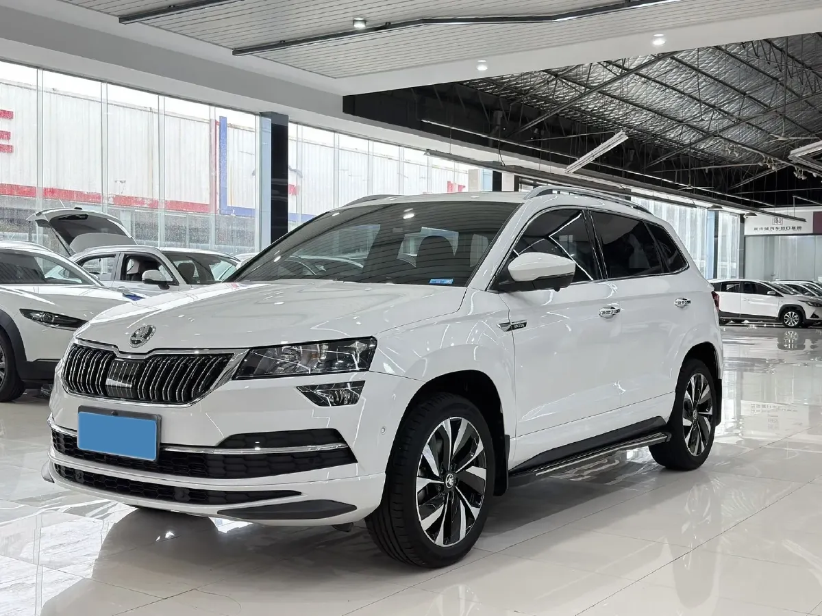 2022 Skoda Karoq 1.4T 150HP L4 7DCT,autocango,china used car exporter,china ev exporter,chinese used car exporter,chinese used ev exporter
