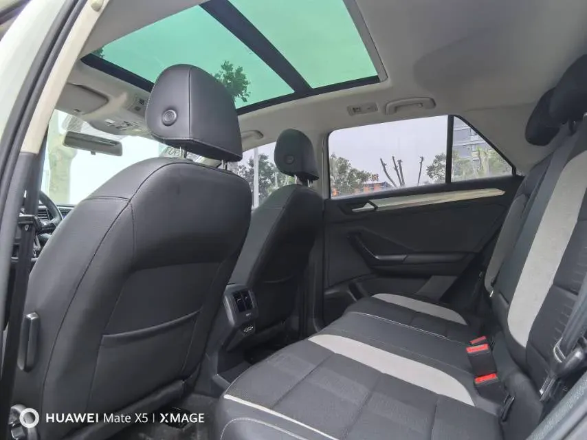 2020 Volkswagen T-Roc 1.4T 131HP L4 7DCT,autocango,china used car exporter,china ev exporter,chinese used car exporter,chinese used ev exporter