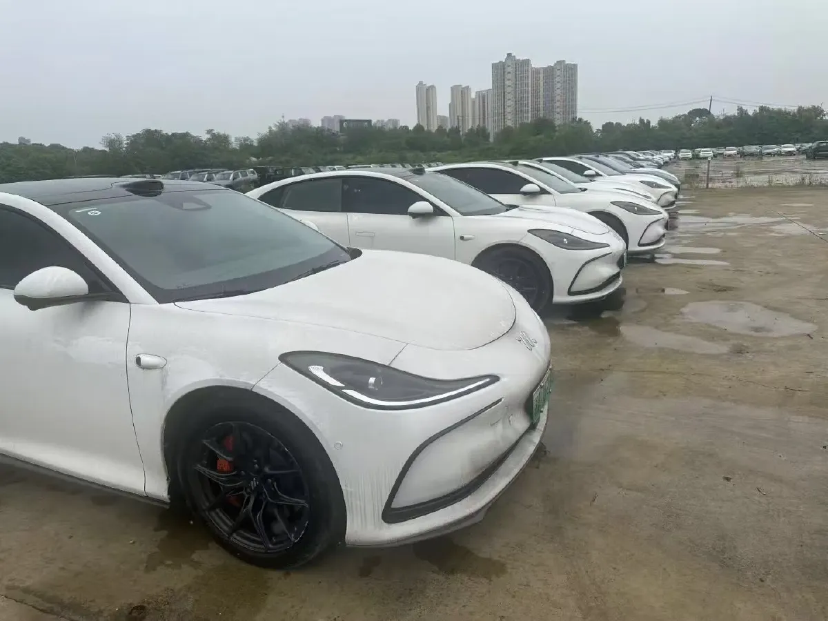 2024 IM L6 BEV 83KWH,autocango,china used car exporter,china ev exporter,chinese used car exporter,chinese used ev exporter