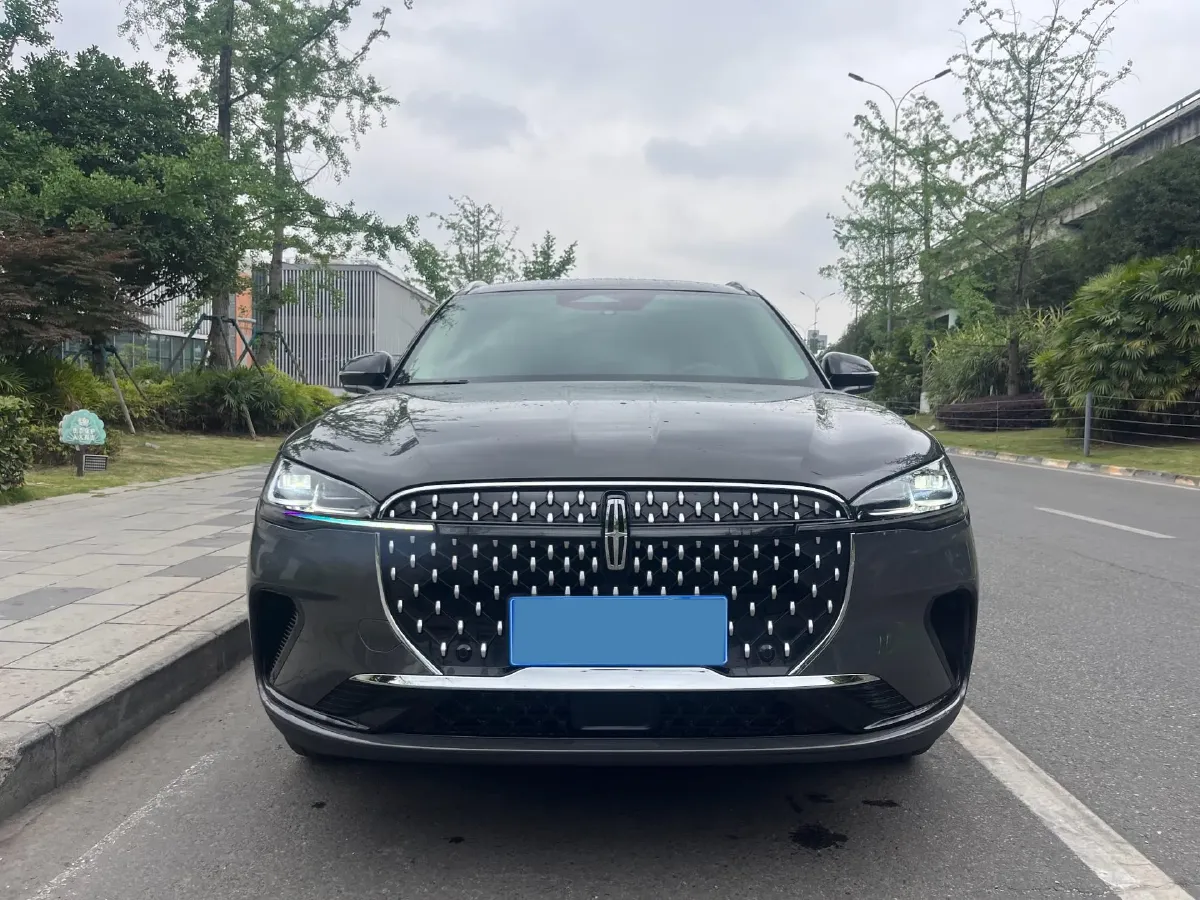 2023 Lincoln Corsair 2.0T 261HP L4 8AT,autocango,china used car exporter,china ev exporter,chinese used car exporter,chinese used ev exporter