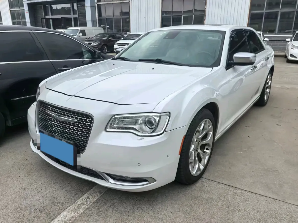 2016 Chrysler 300C 3.0L 234HP V6 8AT,autocango,china used car exporter,china ev exporter,chinese used car exporter,chinese used ev exporter
