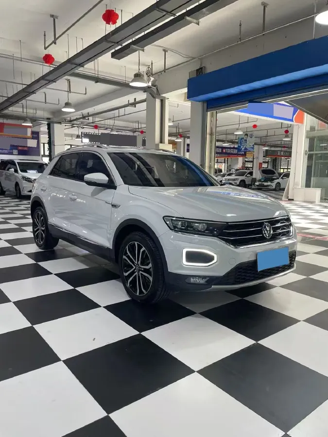 2022 Volkswagen T-Roc 1.4T 150HP L4 7DCT,autocango,china used car exporter,china ev exporter,chinese used car exporter,chinese used ev exporter