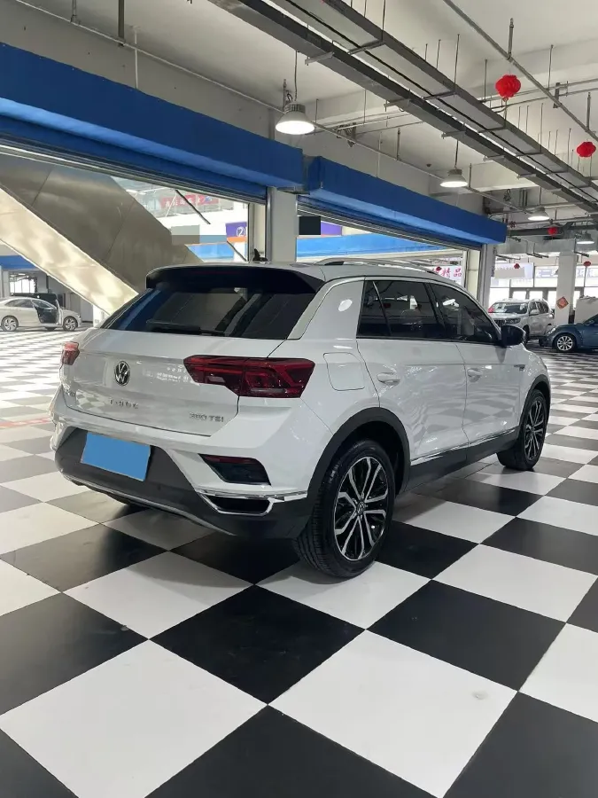 2022 Volkswagen T-Roc 1.4T 150HP L4 7DCT,autocango,china used car exporter,china ev exporter,chinese used car exporter,chinese used ev exporter