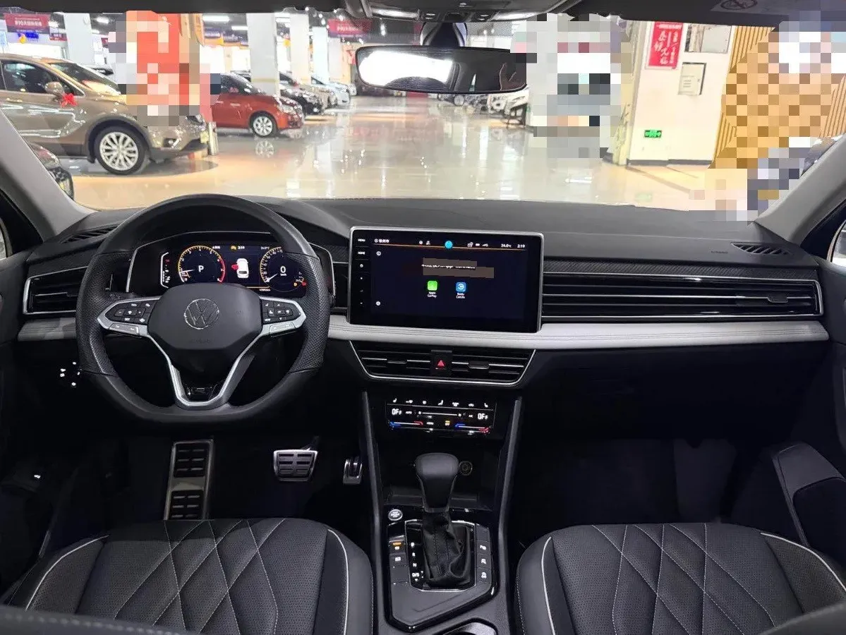 2024 Volkswagen Tiguan L 2.0T 186HP L4 7DCT,autocango,china used car exporter,china ev exporter,chinese used car exporter,chinese used ev exporter