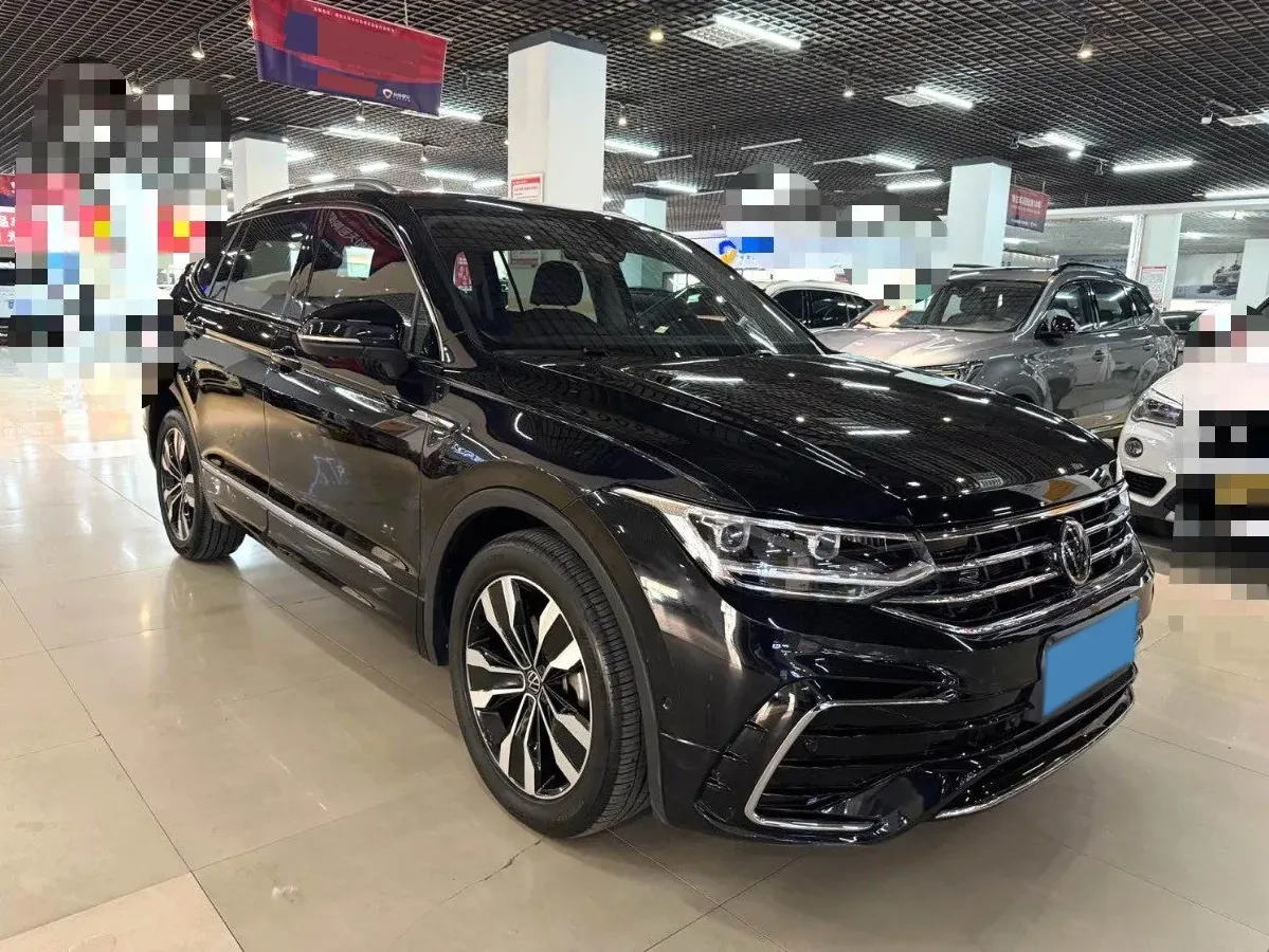 2024 Volkswagen Tiguan L 2.0T 186HP L4 7DCT,autocango,china used car exporter,china ev exporter,chinese used car exporter,chinese used ev exporter
