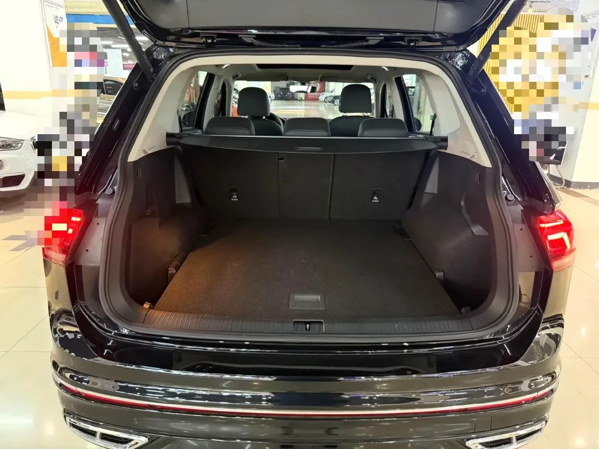 2024 Volkswagen Tiguan L 2.0T 186HP L4 7DCT,autocango,china used car exporter,china ev exporter,chinese used car exporter,chinese used ev exporter