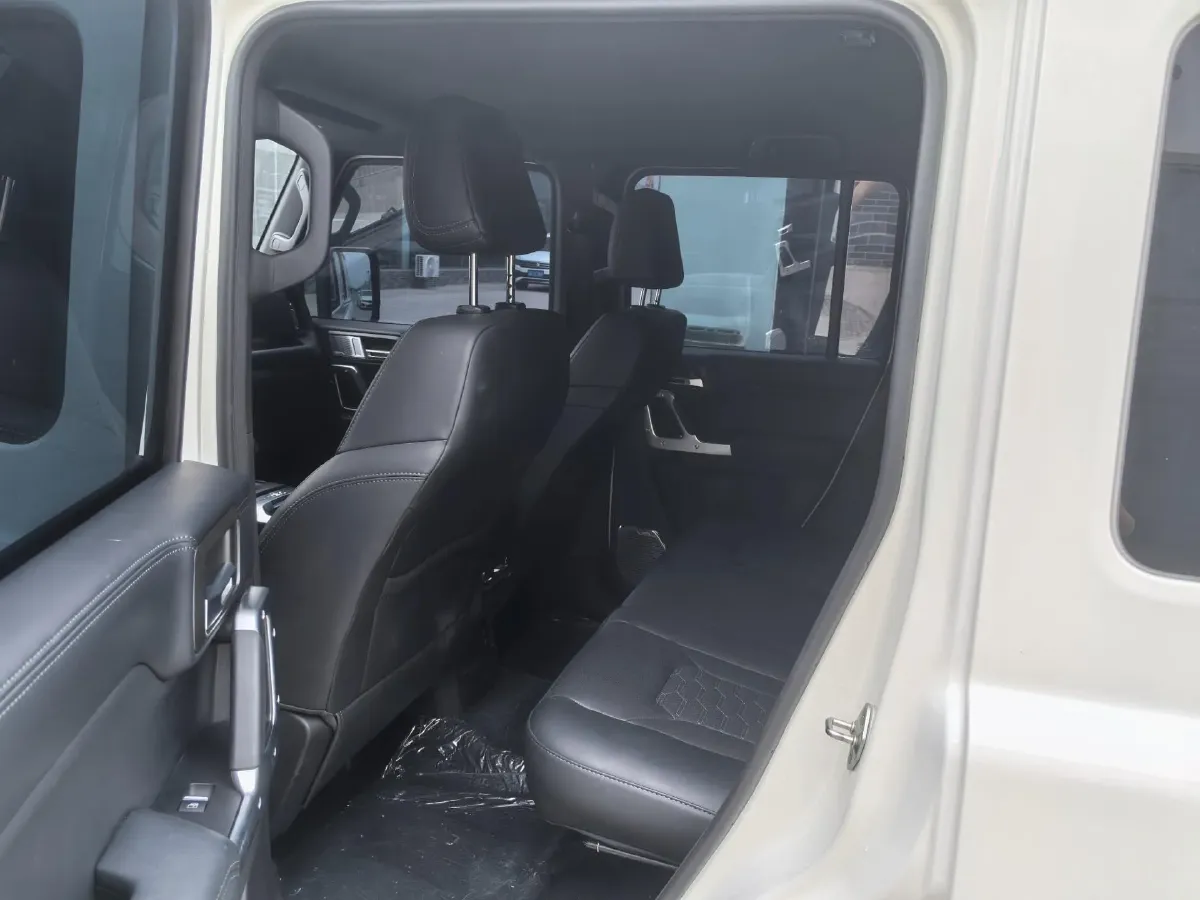 2024 212 212 T01 2.0T 252HP L4 8AT,autocango,china used car exporter,china ev exporter,chinese used car exporter,chinese used ev exporter