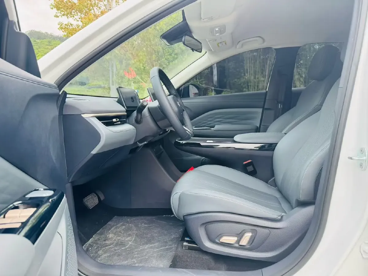 2025 ARCFOX T1 BEV,autocango,china used car exporter,china ev exporter,chinese used car exporter,chinese used ev exporter