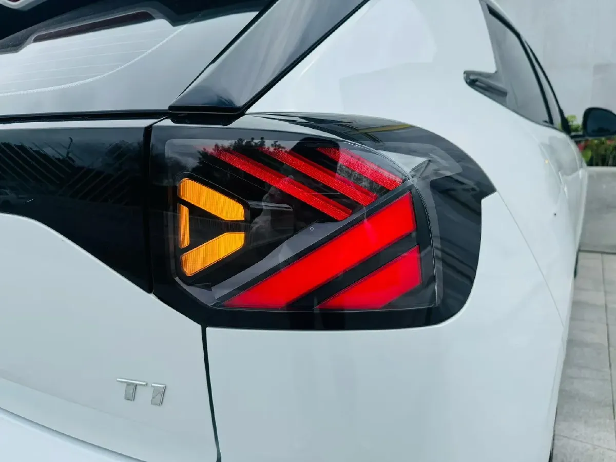 2025 ARCFOX T1 BEV,autocango,china used car exporter,china ev exporter,chinese used car exporter,chinese used ev exporter