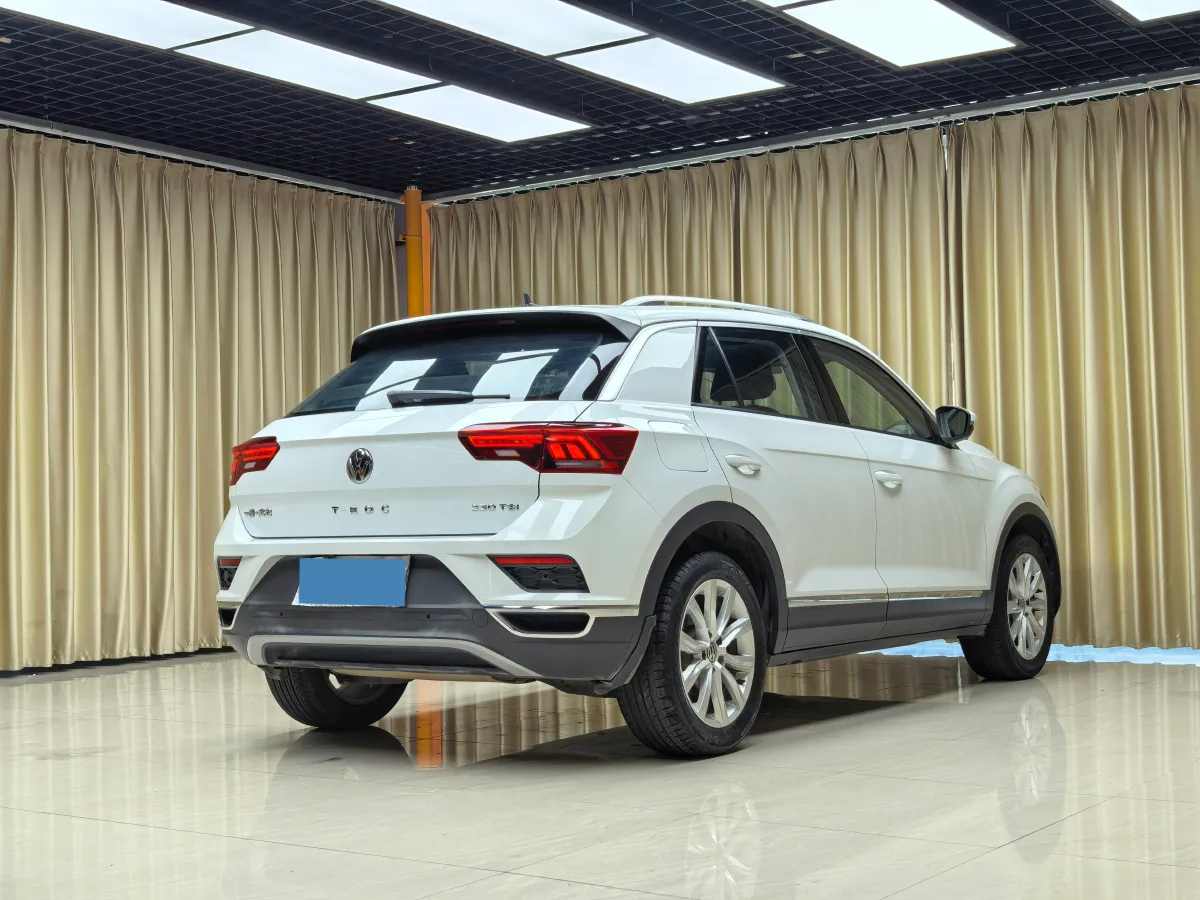2019 Volkswagen T-Roc 1.4T 131HP L4 7DCT,autocango,china used car exporter,china ev exporter,chinese used car exporter,chinese used ev exporter