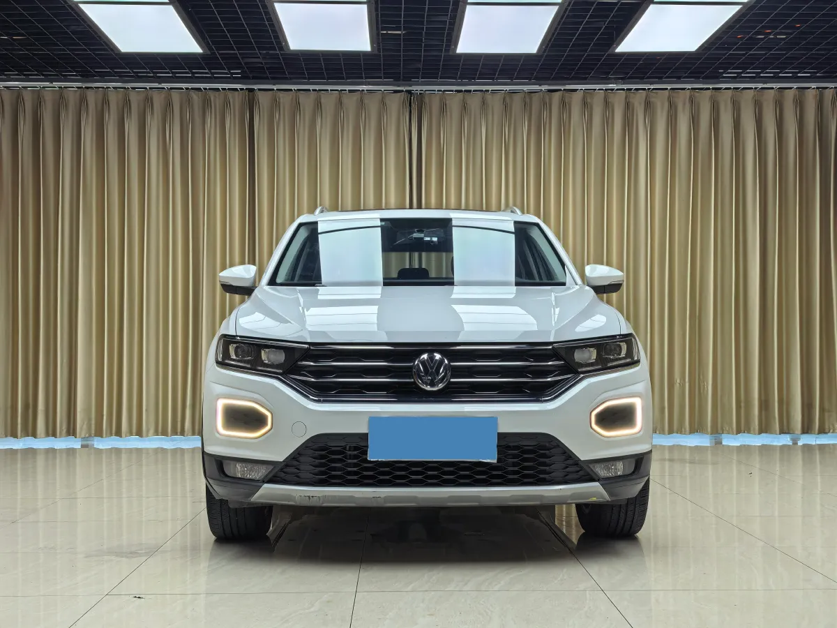 2019 Volkswagen T-Roc 1.4T 131HP L4 7DCT,autocango,china used car exporter,china ev exporter,chinese used car exporter,chinese used ev exporter