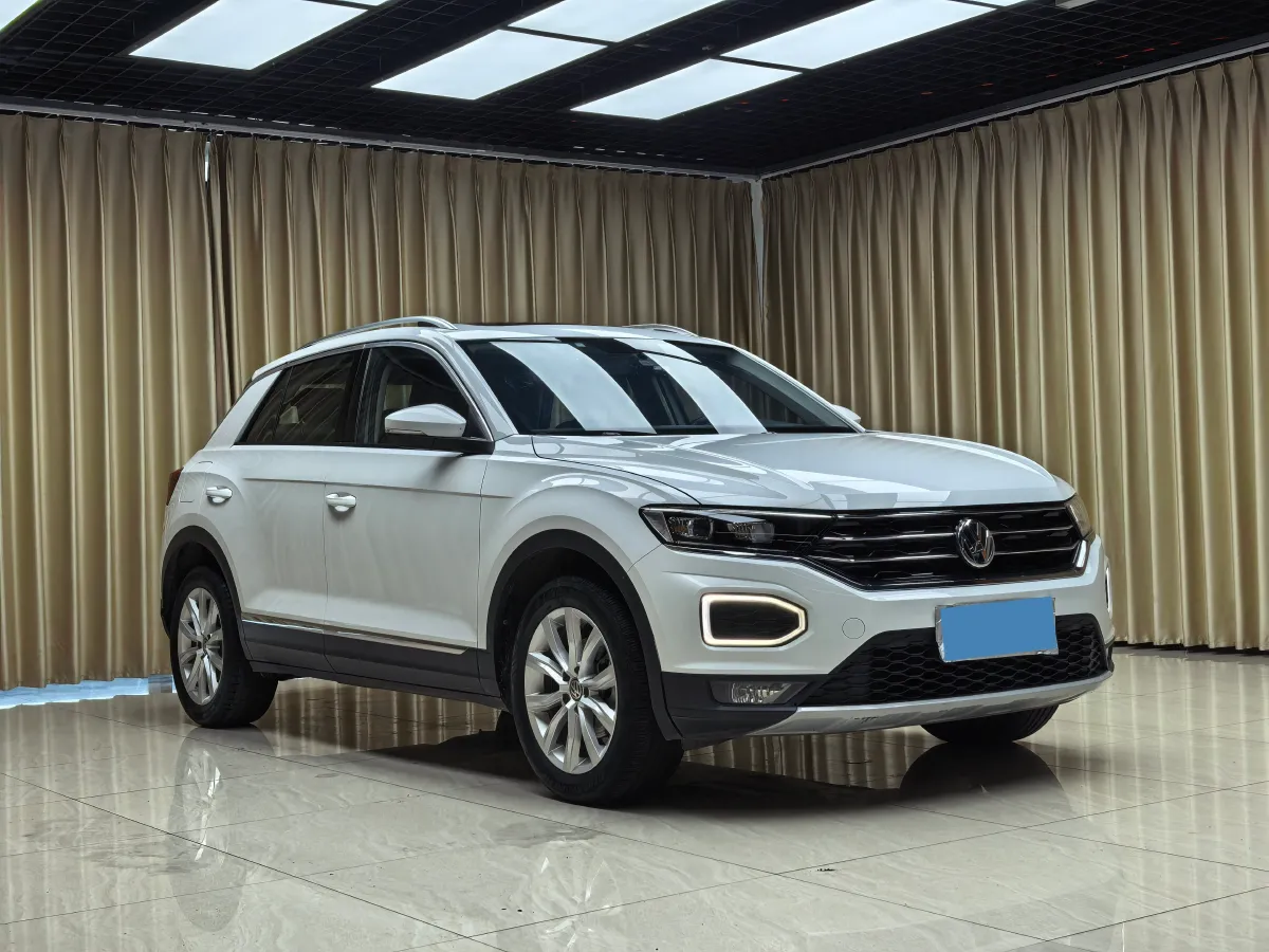 2019 Volkswagen T-Roc 1.4T 131HP L4 7DCT,autocango,china used car exporter,china ev exporter,chinese used car exporter,chinese used ev exporter