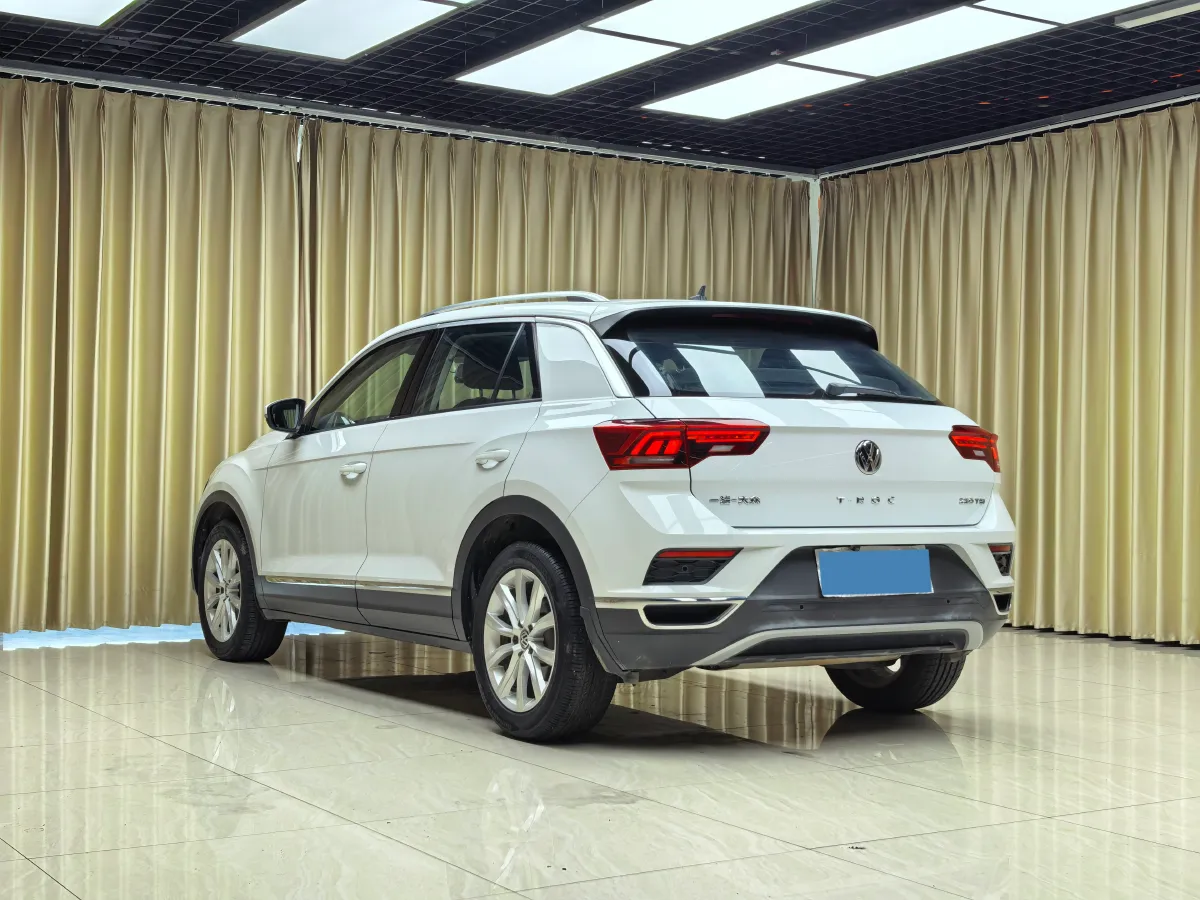 2019 Volkswagen T-Roc 1.4T 131HP L4 7DCT,autocango,china used car exporter,china ev exporter,chinese used car exporter,chinese used ev exporter