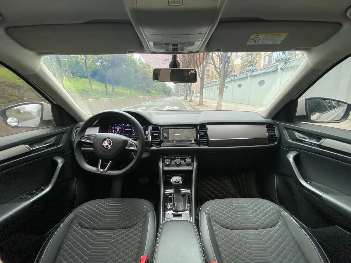 2019 Skoda Kodiak GT 2.0T 220HP L4 7DCT,autocango,china used car exporter,china ev exporter,chinese used car exporter,chinese used ev exporter