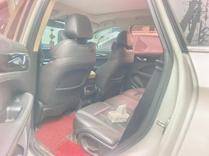 2019 Jetour X90 1.5T 147HP L4 6MT,autocango,china used car exporter,china ev exporter,chinese used car exporter,chinese used ev exporter