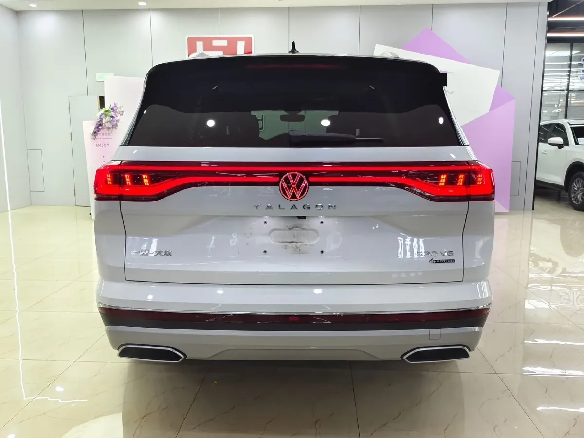 2021 Volkswagen Talagon 2.5T 299HP V6 7DCT,autocango,china used car exporter,china ev exporter,chinese used car exporter,chinese used ev exporter
