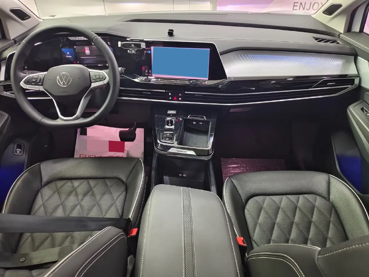 2021 Volkswagen Talagon 2.5T 299HP V6 7DCT,autocango,china used car exporter,china ev exporter,chinese used car exporter,chinese used ev exporter