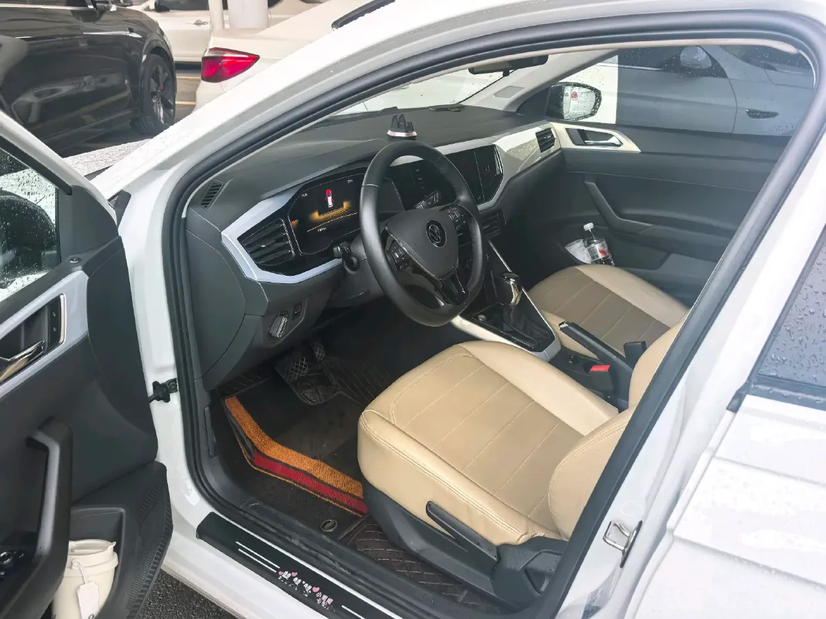2023 Volkswagen Polo 1.5L 113HP L4 6AT,autocango,china used car exporter,china ev exporter,chinese used car exporter,chinese used ev exporter