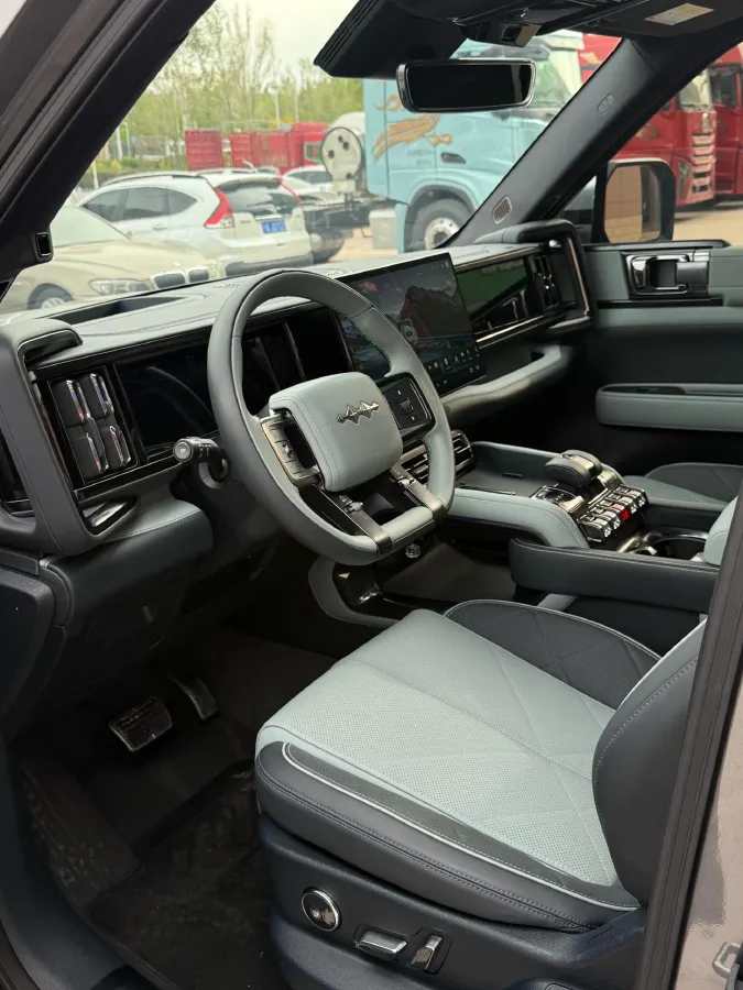 2023 FangChengBao Bao 5 1.5T 194HP L4 E-CVT PHEV 31.8KWH,autocango,china used car exporter,china ev exporter,chinese used car exporter,chinese used ev exporter
