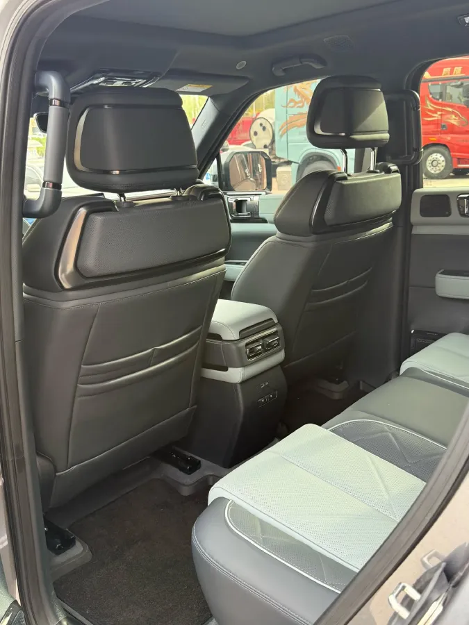 2023 FangChengBao Bao 5 1.5T 194HP L4 E-CVT PHEV 31.8KWH,autocango,china used car exporter,china ev exporter,chinese used car exporter,chinese used ev exporter