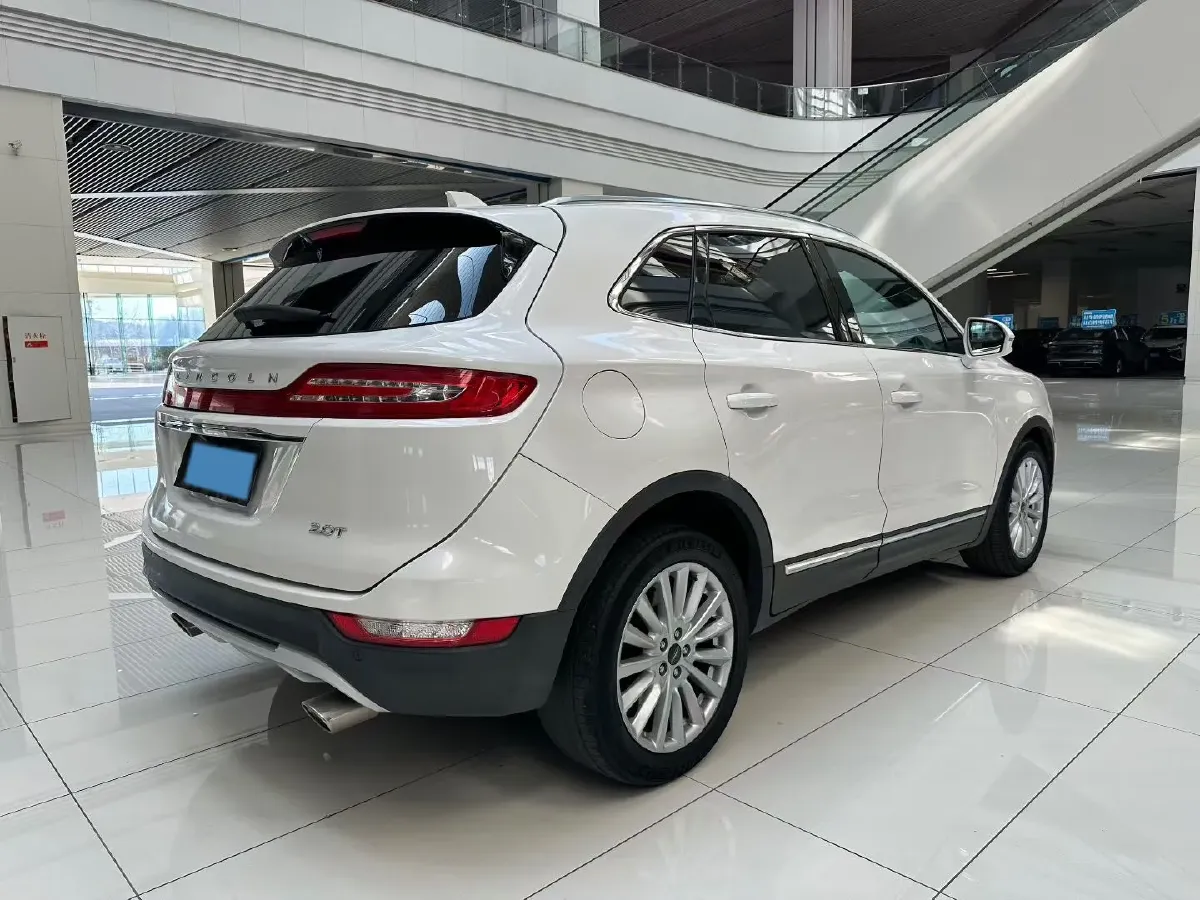 2019 Lincoln MKC 2.0T 203HP L4 6AT,autocango,china used car exporter,china ev exporter,chinese used car exporter,chinese used ev exporter
