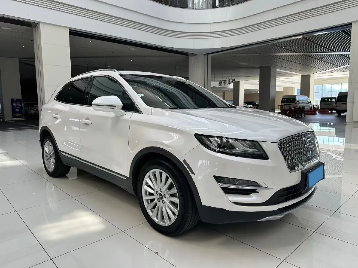 2019 Lincoln MKC 2.0T 203HP L4 6AT,autocango,china used car exporter,china ev exporter,chinese used car exporter,chinese used ev exporter