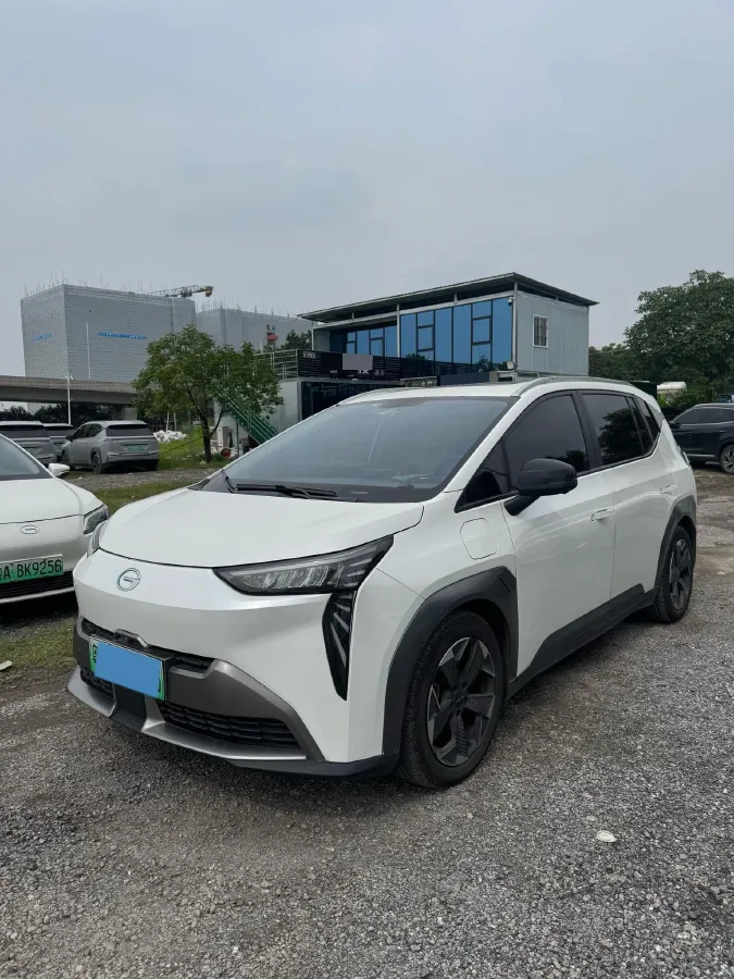 2022 Geely Okavango 1.8T 184HP L4 7DCT,autocango,china used car exporter,china ev exporter,chinese used car exporter,chinese used ev exporter