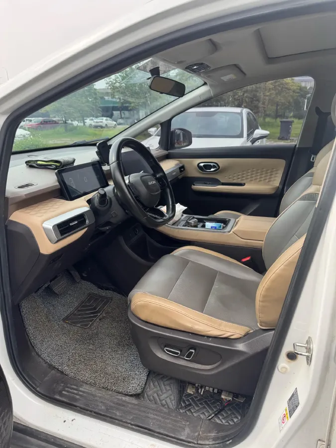 2022 Geely Okavango 1.8T 184HP L4 7DCT,autocango,china used car exporter,china ev exporter,chinese used car exporter,chinese used ev exporter