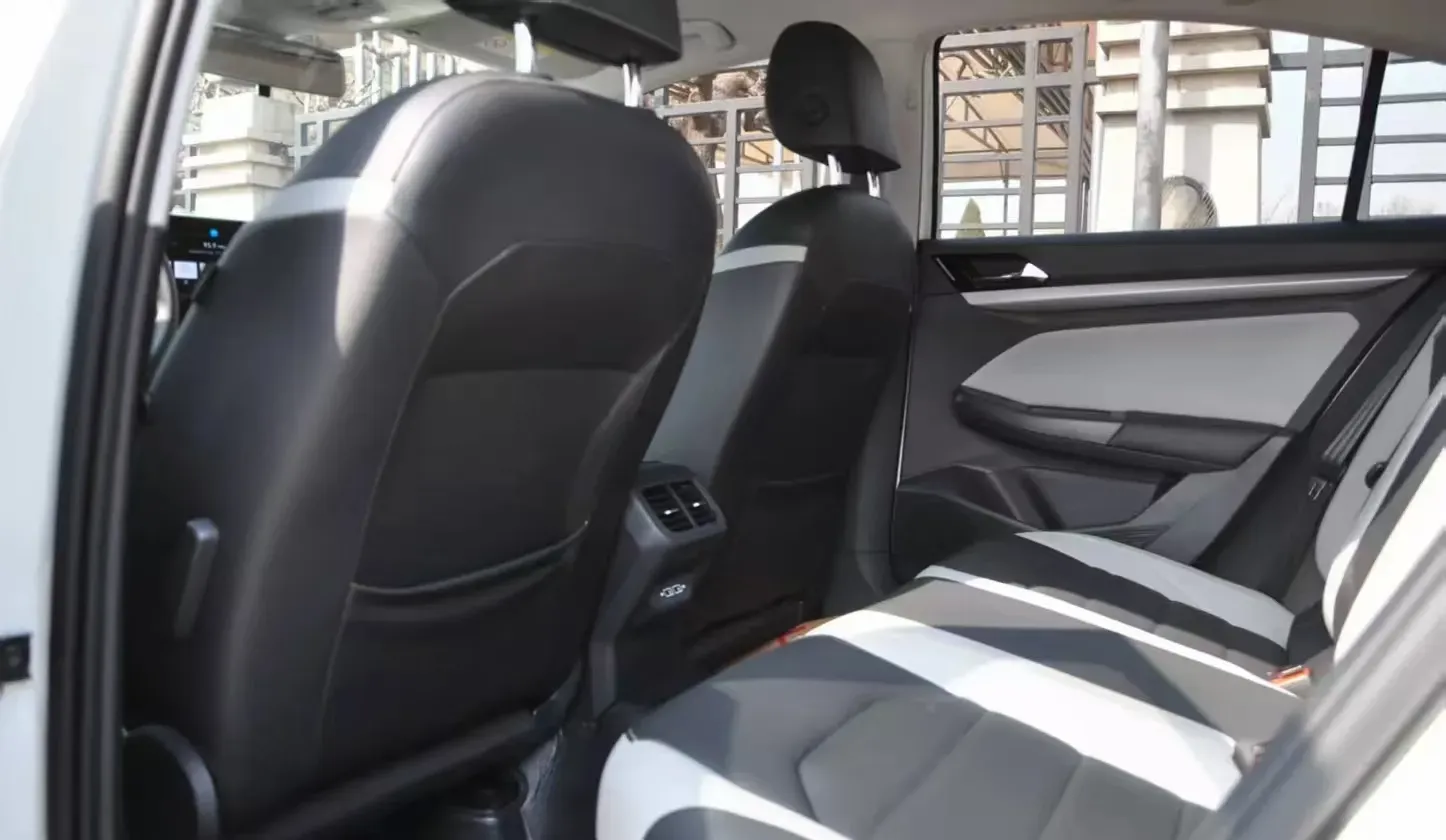 2023 Volkswagen Bora 1.5T 160HP L4 7DCT,autocango,china used car exporter,china ev exporter,chinese used car exporter,chinese used ev exporter