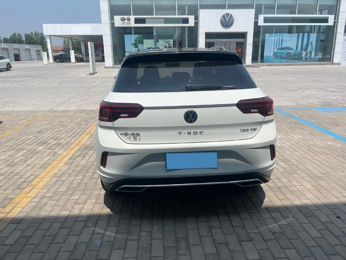 2022 Volkswagen T-Roc 1.4T 150HP L4 7DCT,autocango,china used car exporter,china ev exporter,chinese used car exporter,chinese used ev exporter