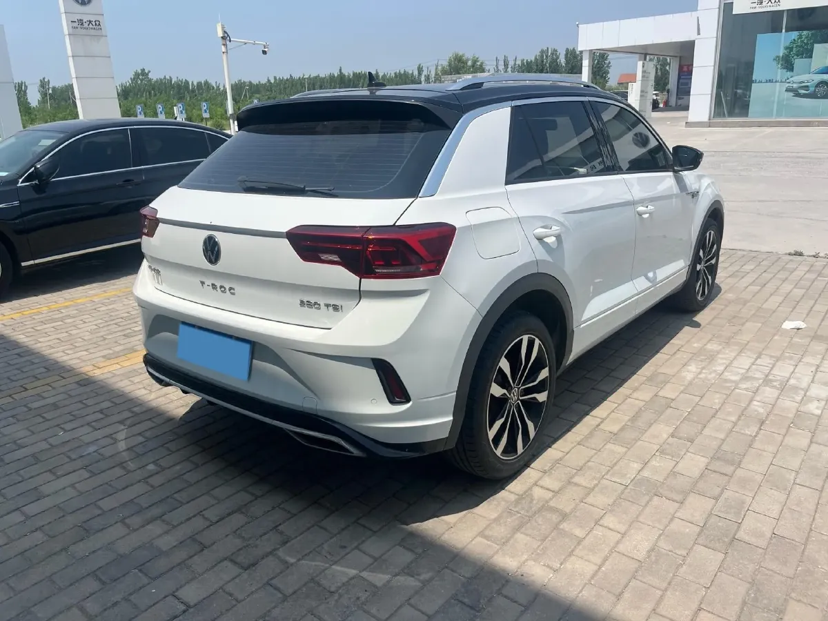 2022 Volkswagen T-Roc 1.4T 150HP L4 7DCT,autocango,china used car exporter,china ev exporter,chinese used car exporter,chinese used ev exporter