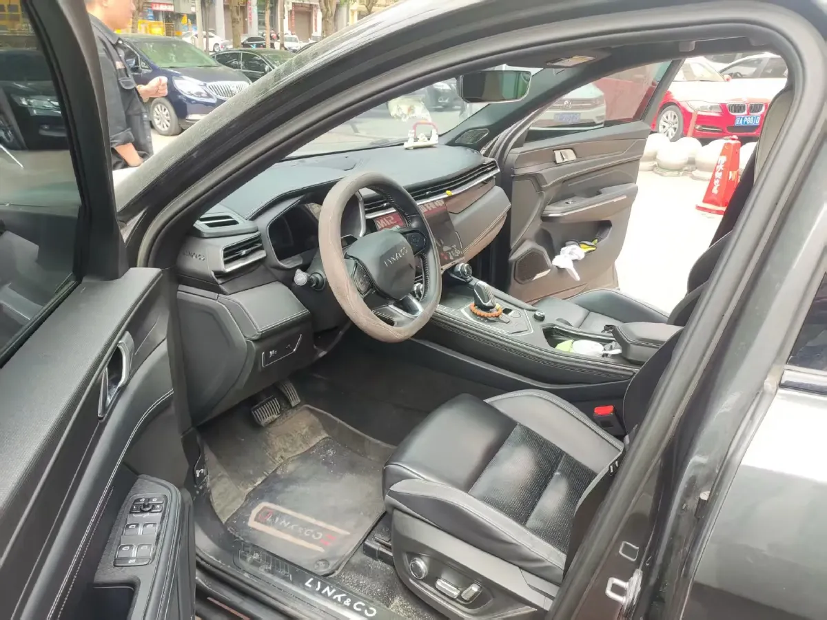 2023 Tank 300 2.0T 227HP L4 8AT,autocango,china used car exporter,china ev exporter,chinese used car exporter,chinese used ev exporter