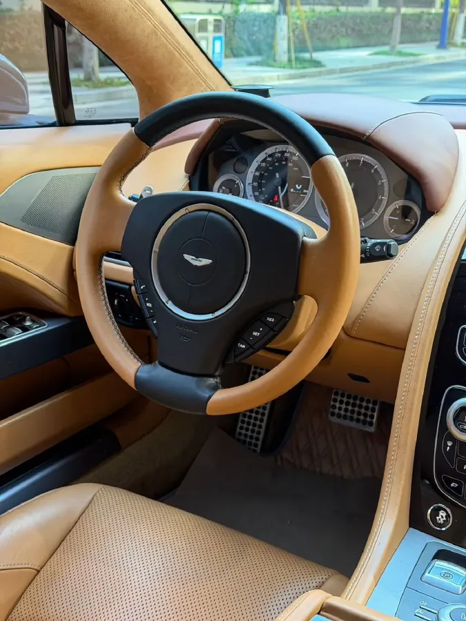 2017 Aston Martin Rapide 6.0L 560HP V12 8AT,autocango,china used car exporter,china ev exporter,chinese used car exporter,chinese used ev exporter
