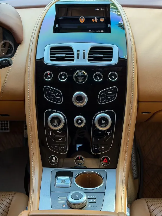 2017 Aston Martin Rapide 6.0L 560HP V12 8AT,autocango,china used car exporter,china ev exporter,chinese used car exporter,chinese used ev exporter