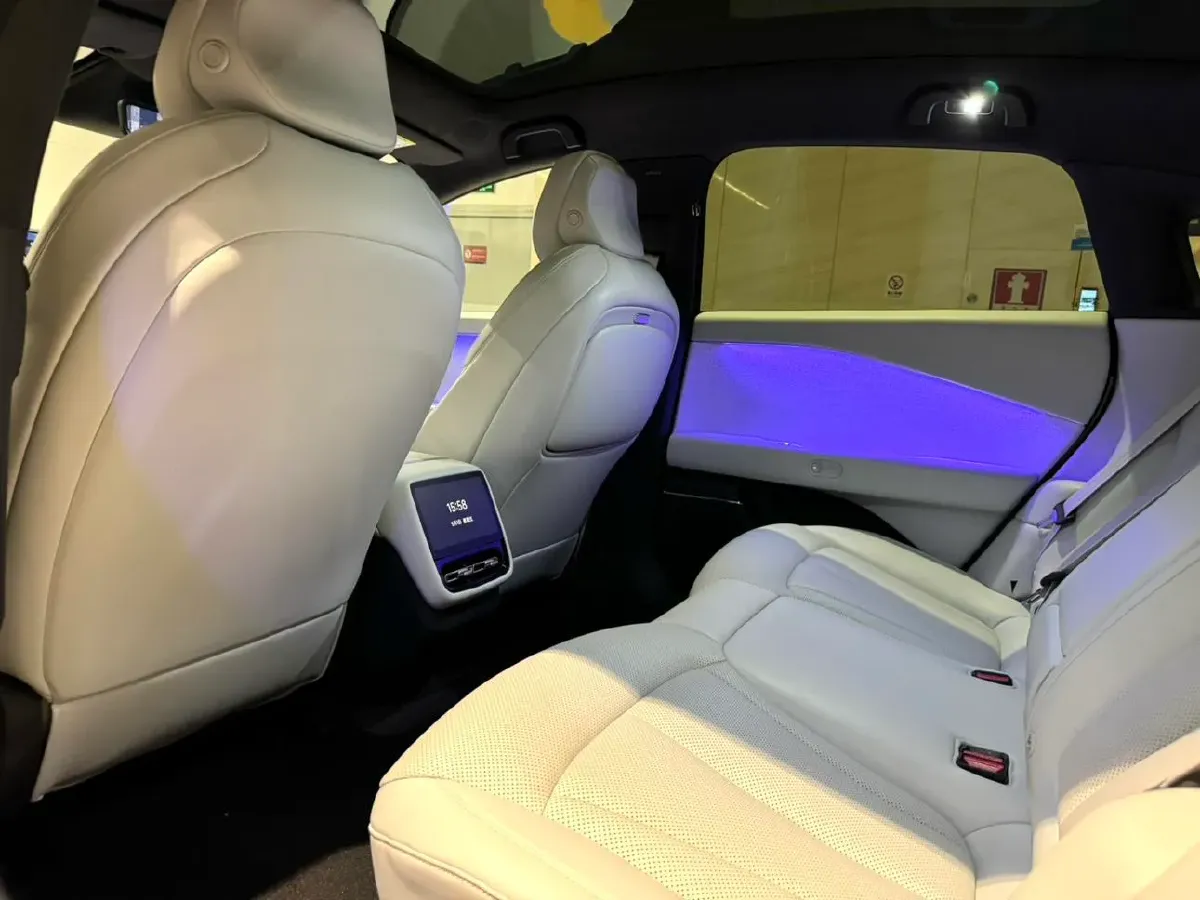 2024 Xpeng P7+ BEV 60.7KWH,autocango,china used car exporter,china ev exporter,chinese used car exporter,chinese used ev exporter