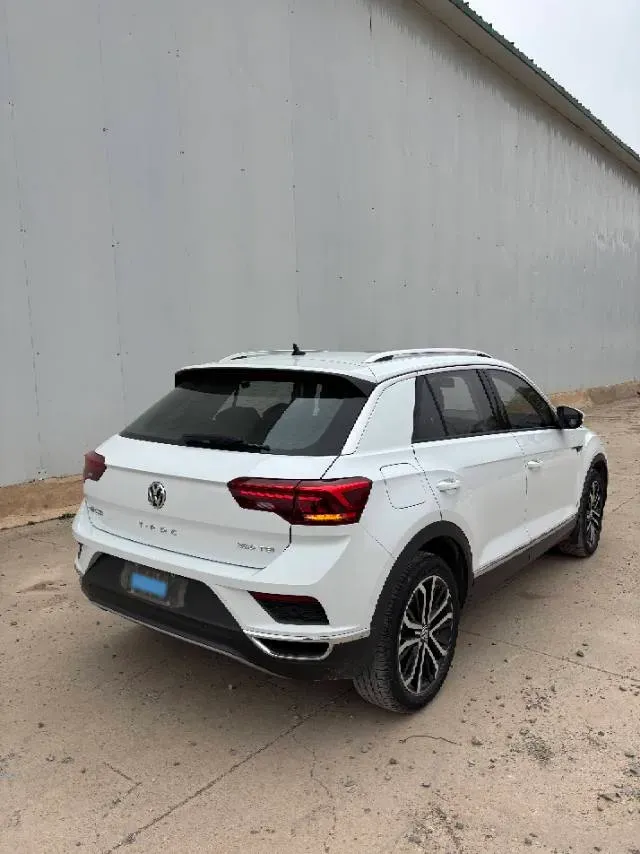 2020 Volkswagen T-Roc 1.4T 150HP L4 7DCT,autocango,china used car exporter,china ev exporter,chinese used car exporter,chinese used ev exporter